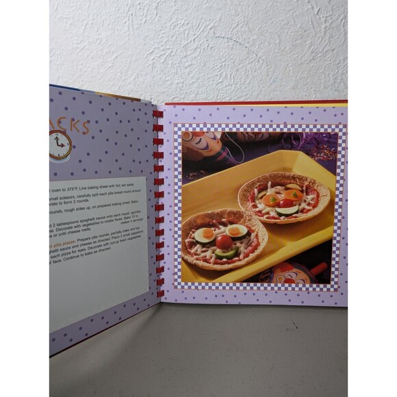 Favorite Brand Name Kids' Party Food / Cooking For Kids 2‎ Books In One - Spiral - Picture 4 of 7